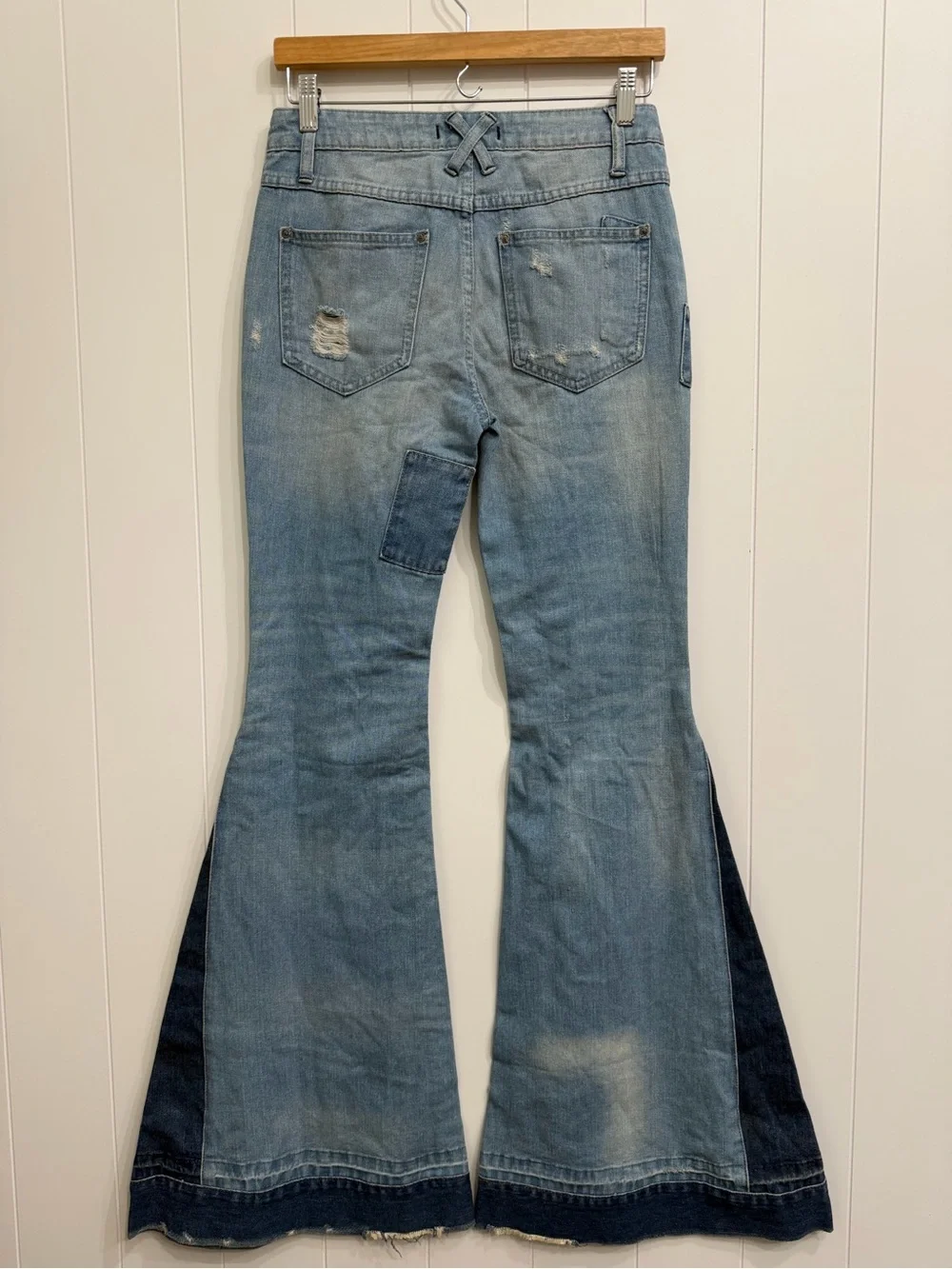Rare Free People Festy Super Flare Patchwork Jeans in Selena Wash Size 26